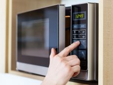 Choose The Right Commercial Microwave Oven