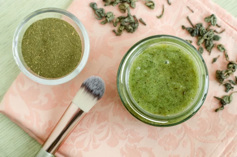 Top Reasons to Opt For Plant Extract Supplier's Services