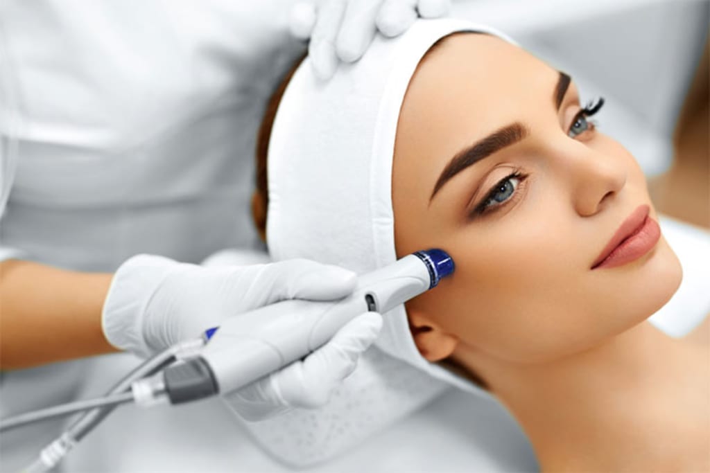 What services does the Ministry of Skin offer?